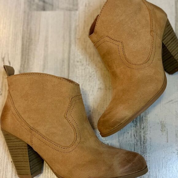 NWT Qupid Western Style Bootie - Picture 3 of 8
